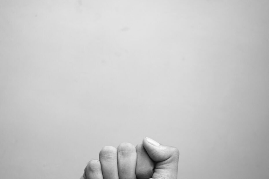 Evangelho Social e a Manipulação da Culpa nos Evangélicos